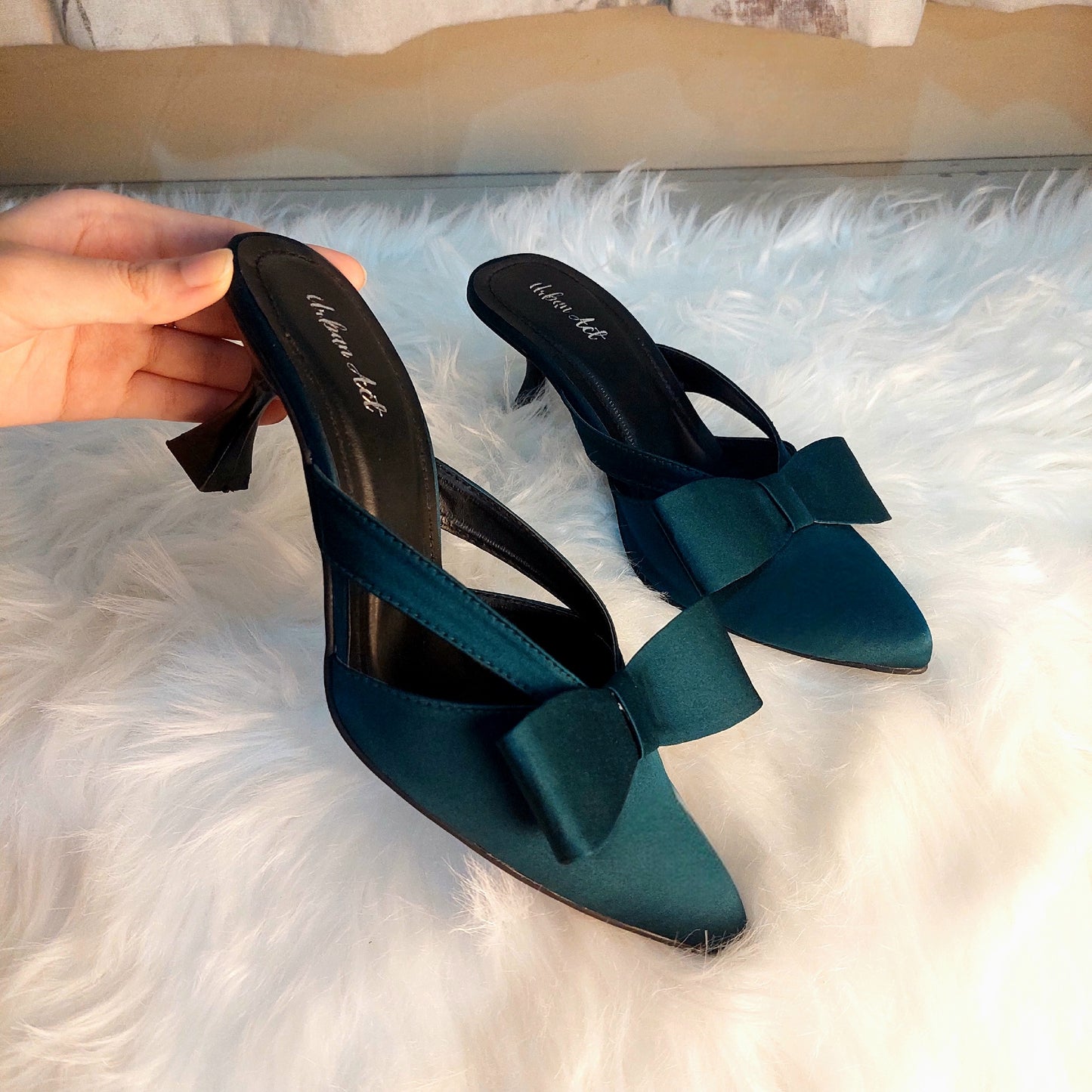Bow Glam Green