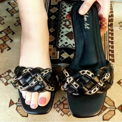 Black Chain Flats