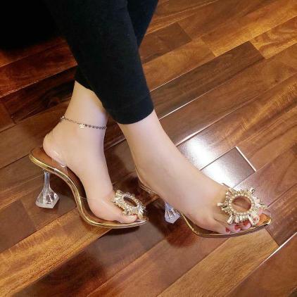 Cinderella Heels – Golden