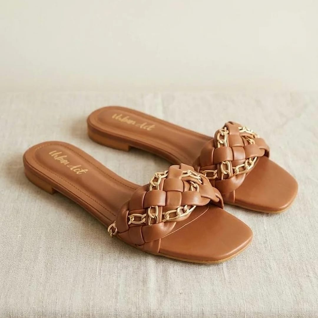 Brown Chain Flats