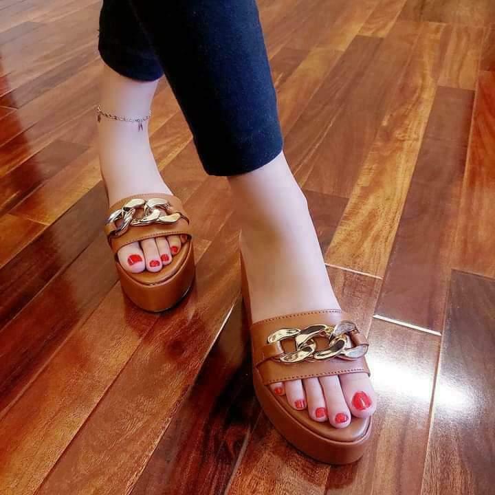 Brown Chain Wedges