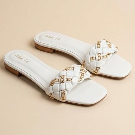 White Chain Flats